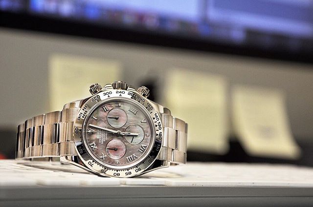 Mother of pearl dial Rolex Daytona
