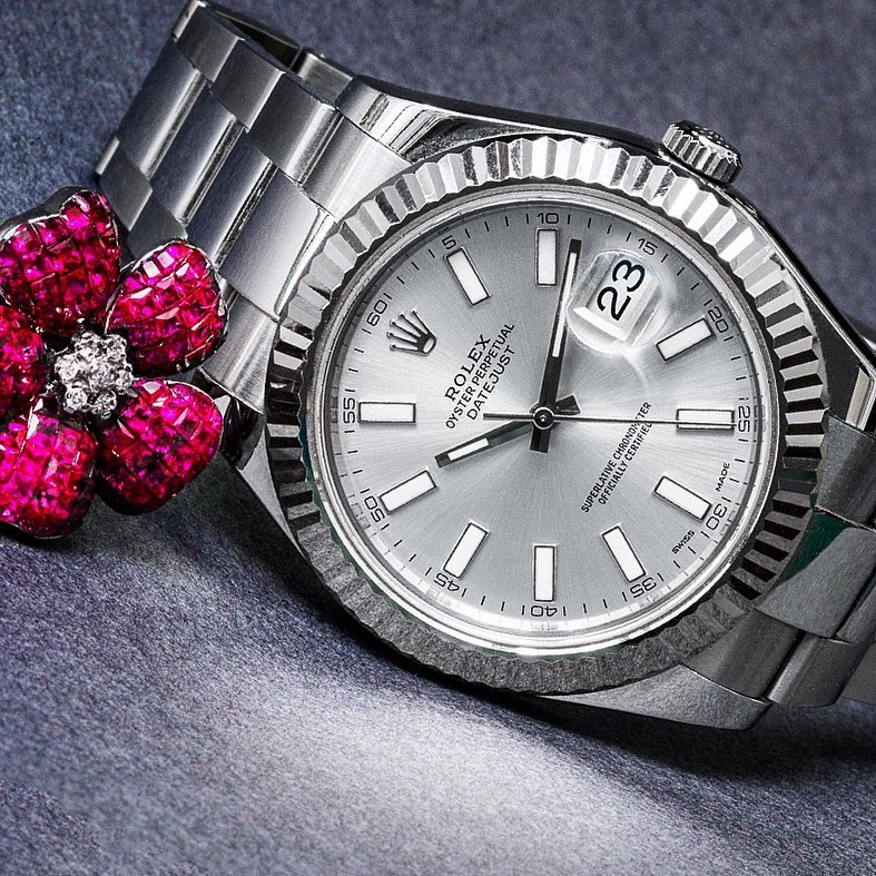 Women's Luxury Watches to Give this Mother's Day