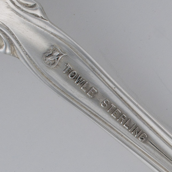 "FRENCH PROVINCIAL" Sterling Slver Flatware Set. patented in 1949 by Towle Silversmiths. 8 Place setting for 12 (Imcomplete) + 11 Serving pieces. 106 total pcs image 9