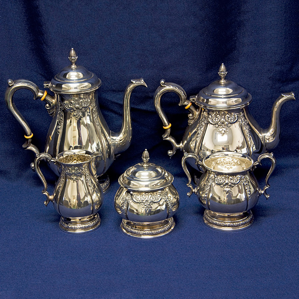 International silver Prelude design beautiful hand chased 5 piece tea set 76.62 ounces troy image 1