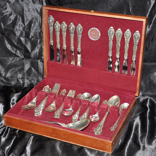 Lunt "Eloquence" Sterling Silver Flatware Set. 5 x 8  + xtra-  48 pcs Total. image 1