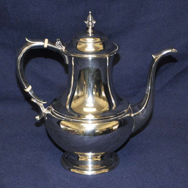 "THE PILGRIM" Sterling Silver 5 pieces Coffee/Tea set by Reed & Barton- (No Tray): image 2