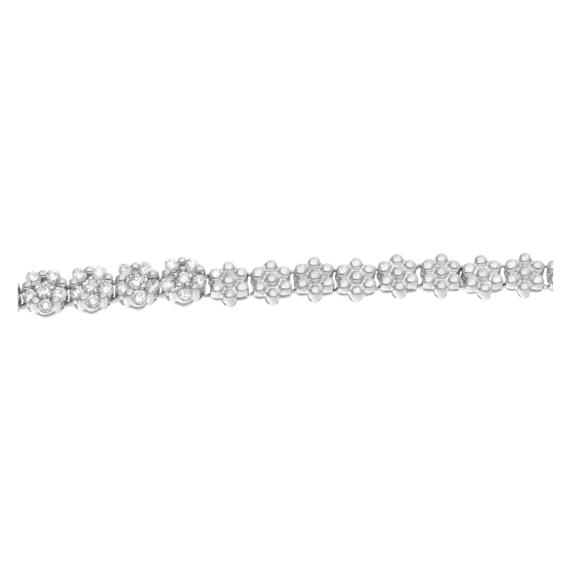 Flower design diamond necklace in 14k white gold. 4.00cts in round brilliant dia's image 3