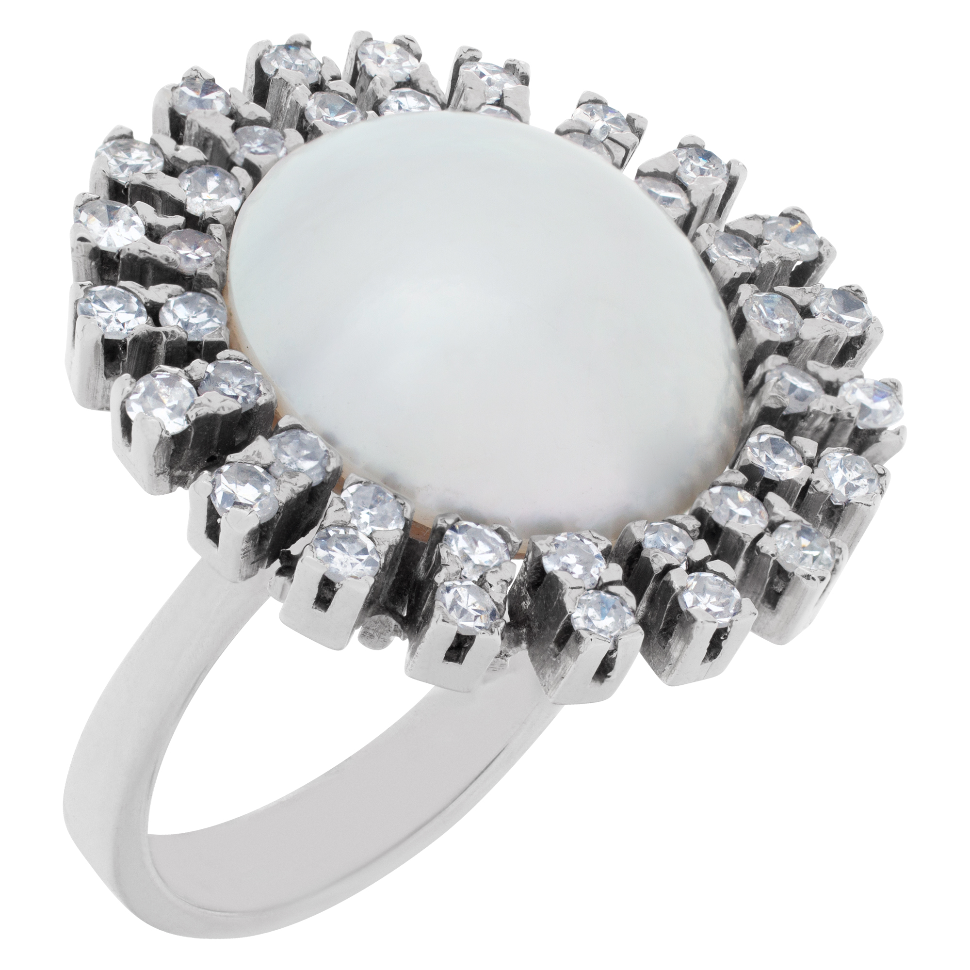 Magnificent diamond and Mobe pearl ring in 14k white gold. 0.80 cts in diamonds image 3