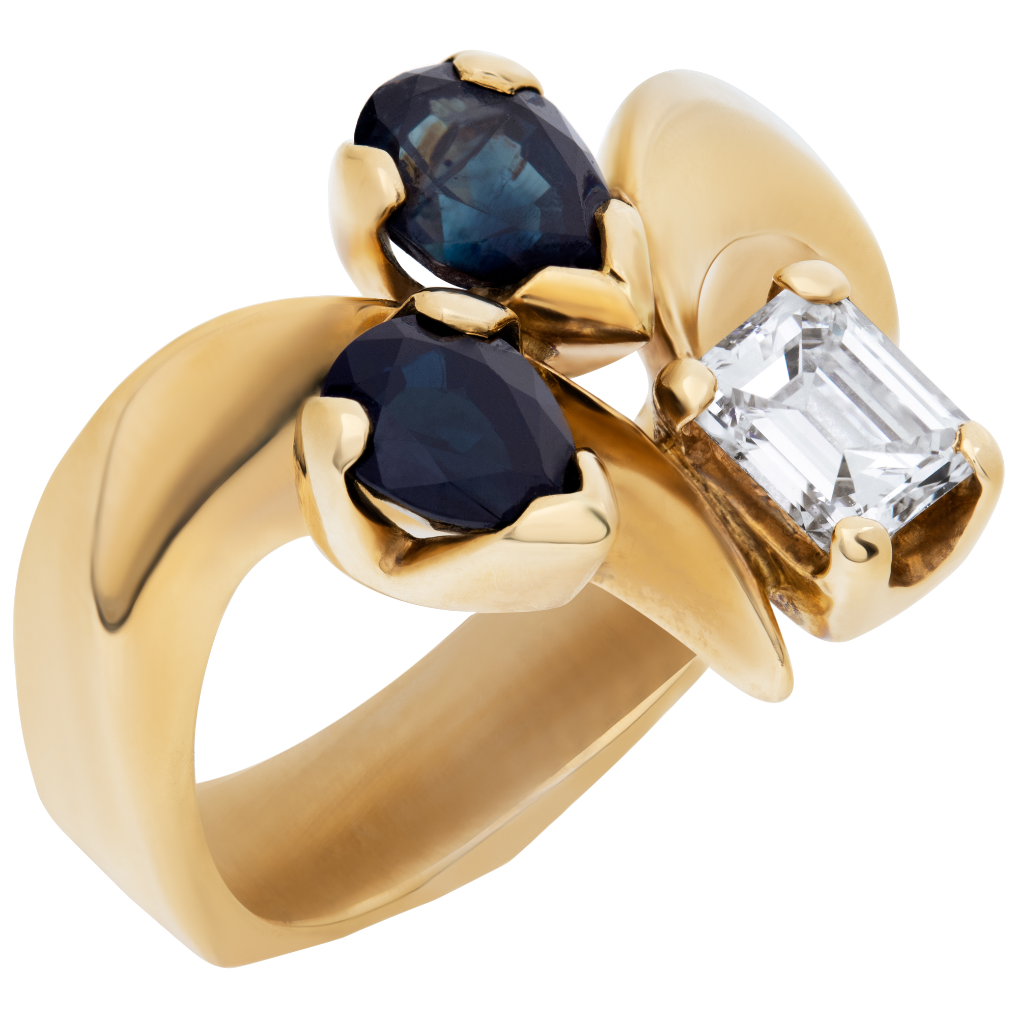Pretty diamond & sapphire ring in 14k yellow gold image 3