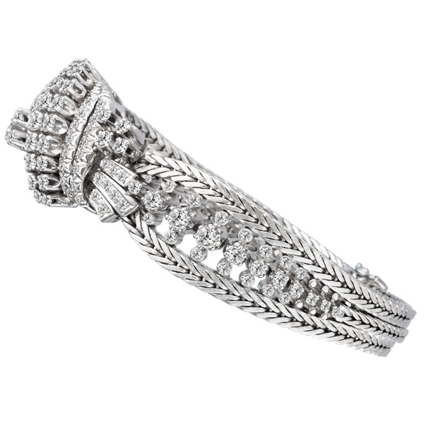 Diamond bracelet in 18k white gold w/ app. 2 carats in diamonds. image 3