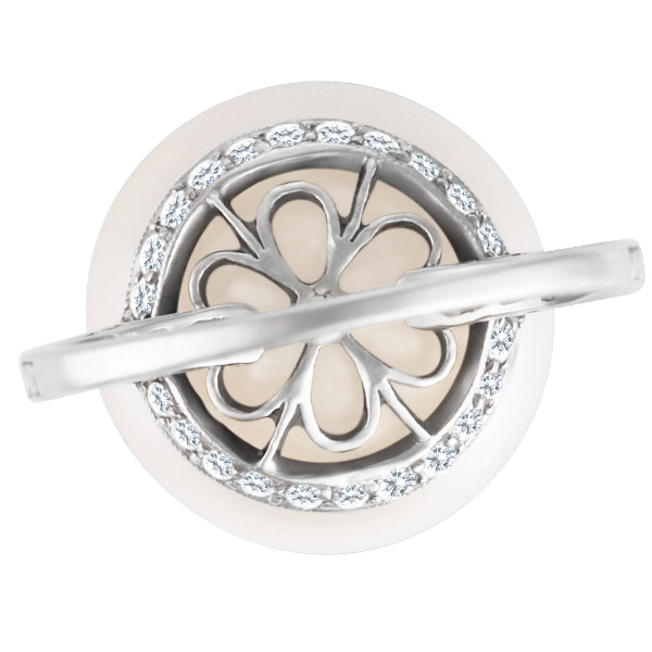 Vintage Tiffany & Co pearl & diamond ring in platinum setting image 4