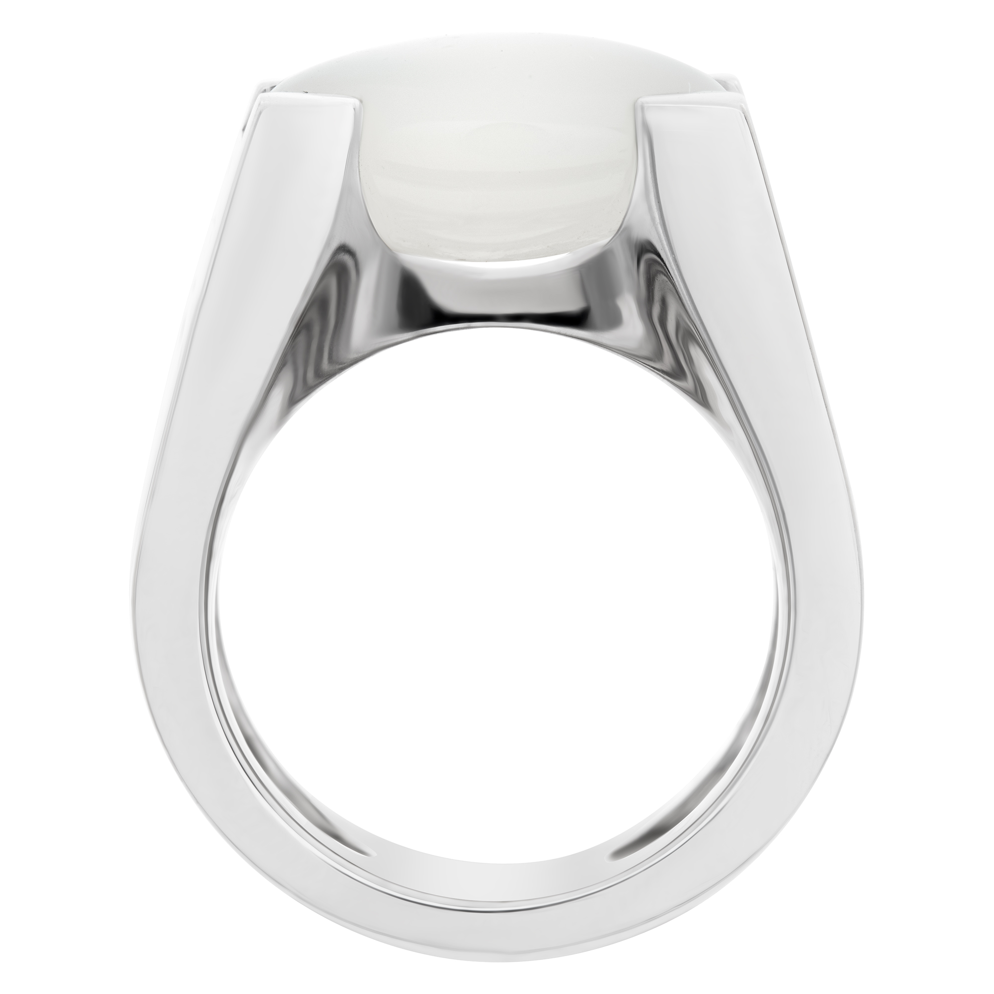 Cartier cabochon moonstone ring in 18k white gold. image 4