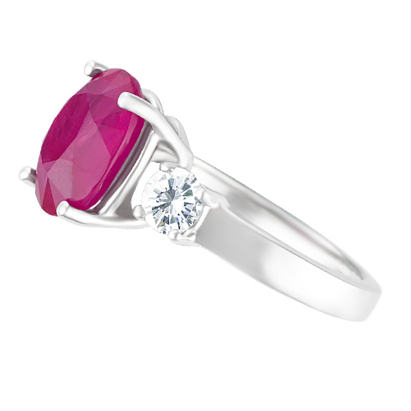Ruby & diamond ring in platinum with 4.06 carat ruby and 0.70 cts in side round diamonds image 2