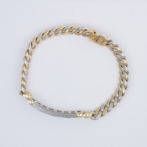 Diamond bracelet in 18k white & yellow gold with app. 1.90 cts in diamonds image 3