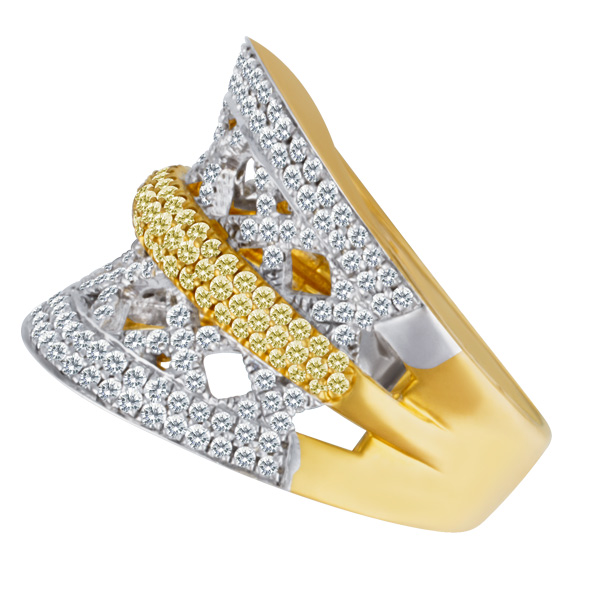 Yellow and white diamond ring in 18k yellow gold image 2