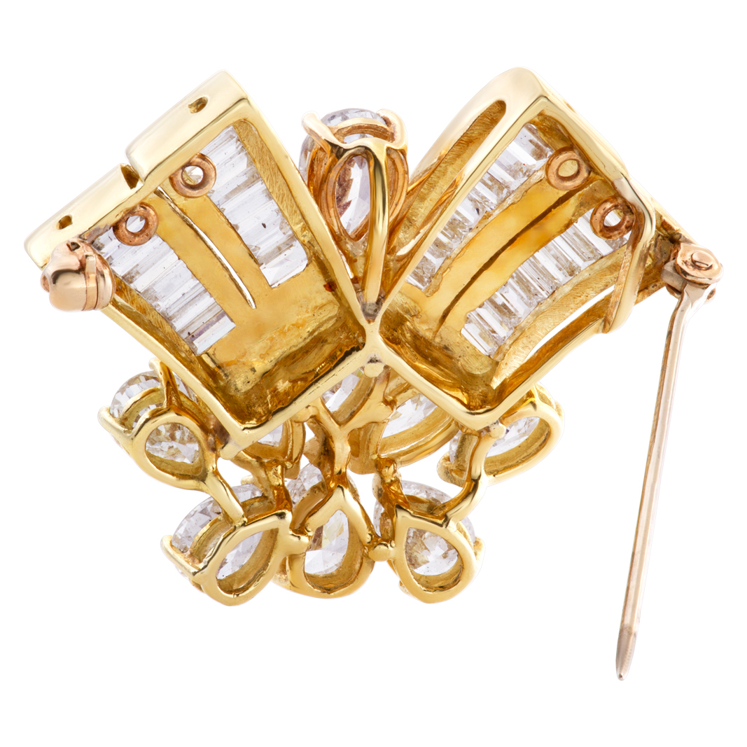 18k yellow gold spray pin with 9 pear shape diamonds and 32 baguettes. 9.38 carats total dia weight image 4