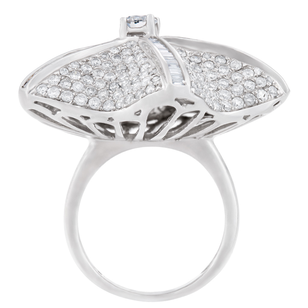 Sea Star diamond ring in 18k white gold image 2