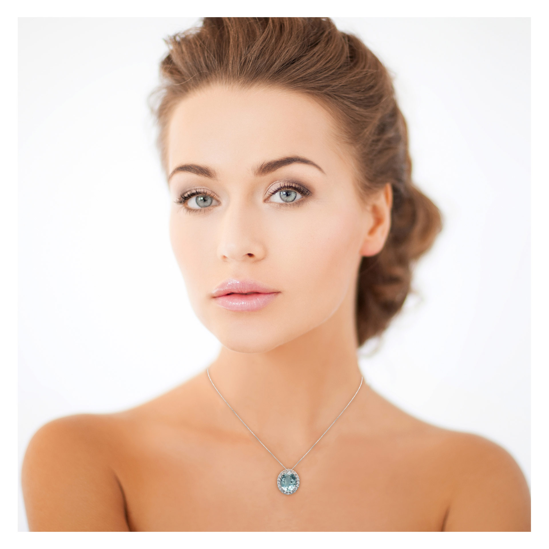 Sweet Aquamarine pendant with diamonds image 2