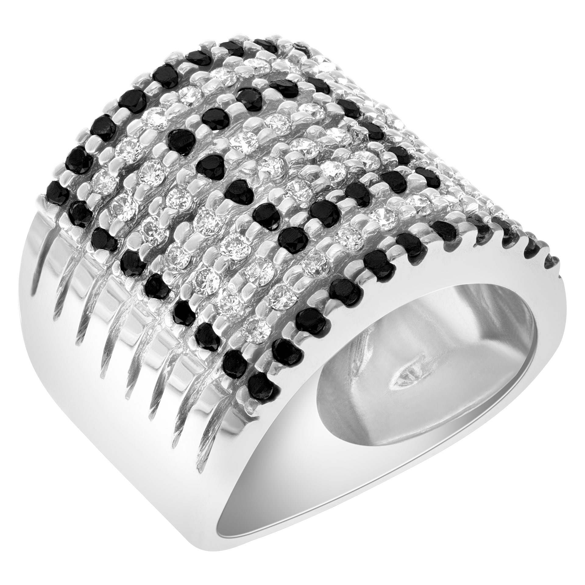 Beautiful contemporary square black & white diamond ring in 18k white gold. 2.00cts image 2