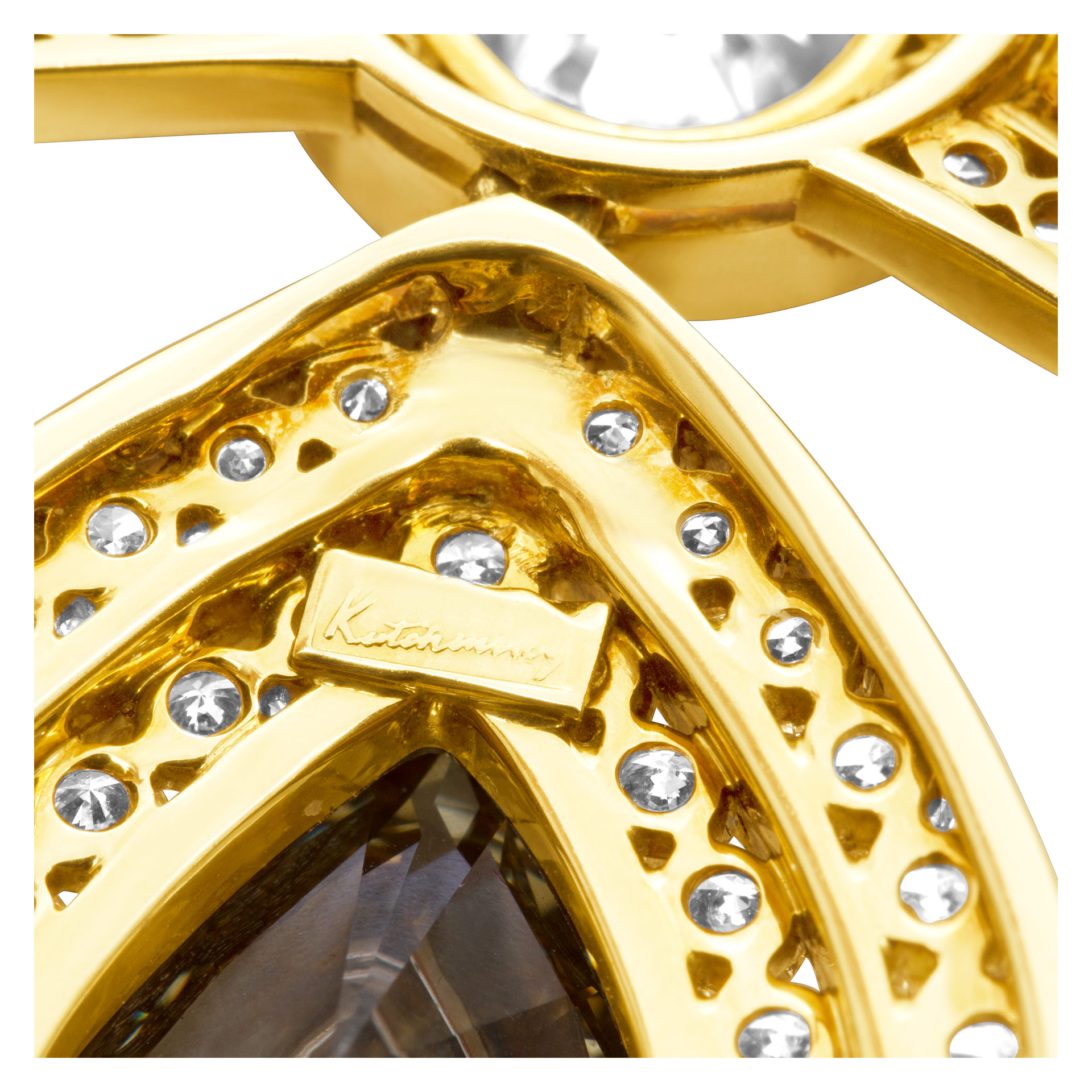 Kutchinsky cut diamond bow pin in 18k. GIA Certified. Total diamond weight 13.8 carats. image 2