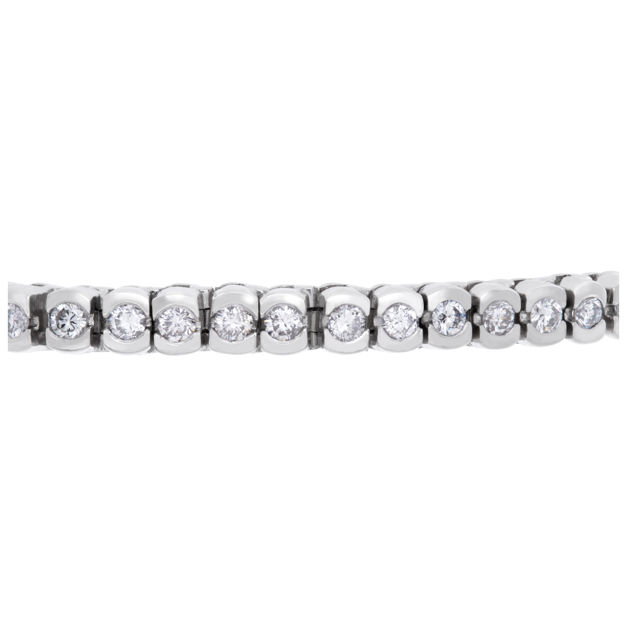 Diamond tennis bracelet in platinum with approximately 6 carats in round diamonds image 2