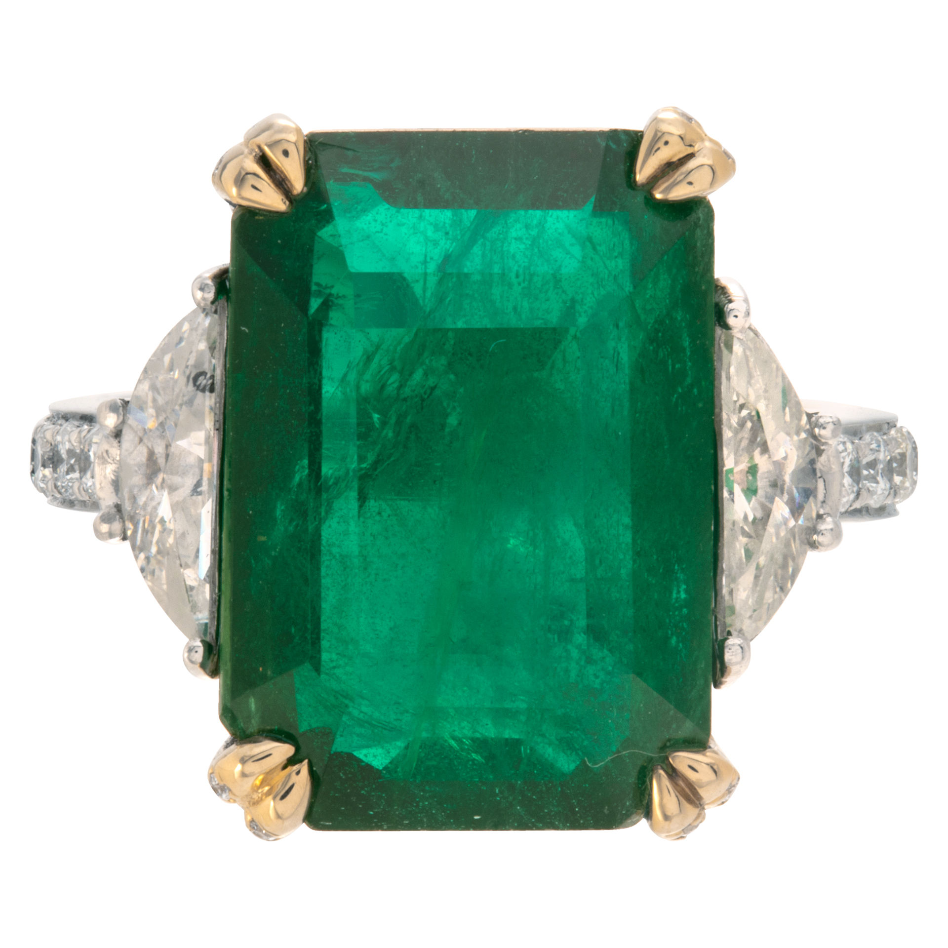 Emerald and diamond ring in platinum and 18k yellow gold image 2