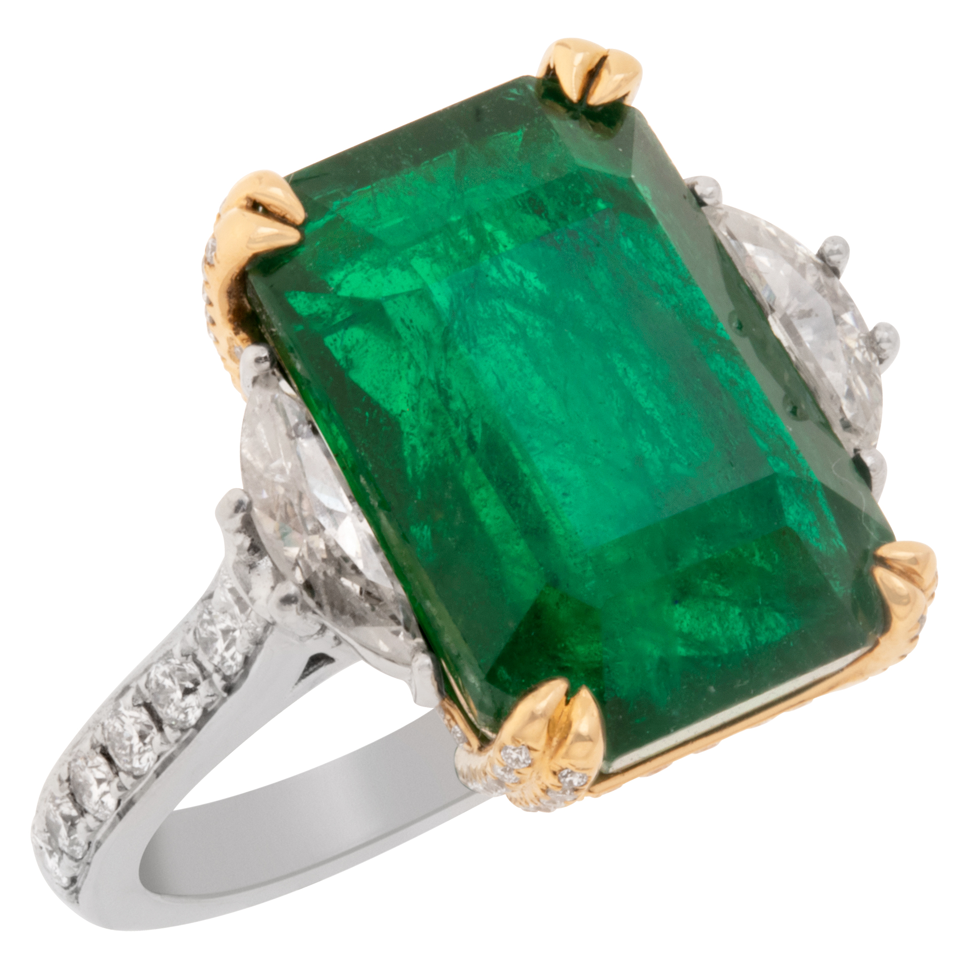 Emerald and diamond ring in platinum and 18k yellow gold image 3