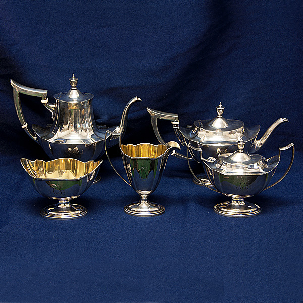 PLYMOUTH, Gorham, 5 pieces sterling silver tea and coffee set. patented 1911. Total approx weight: 72.22 ounces troy .925 sterling silver.