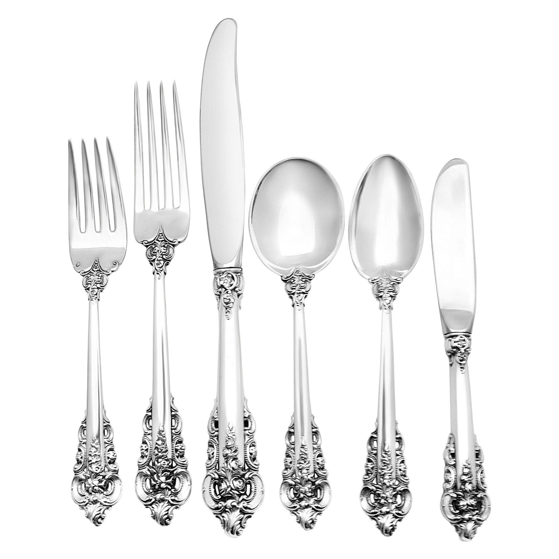 "GRANDE BAROQUE" Sterling Silver Flatware Set patented by Wallace in 1941- 6 place settings for 12 + 12 serving pieces. TOTAL: 84 pieces total.