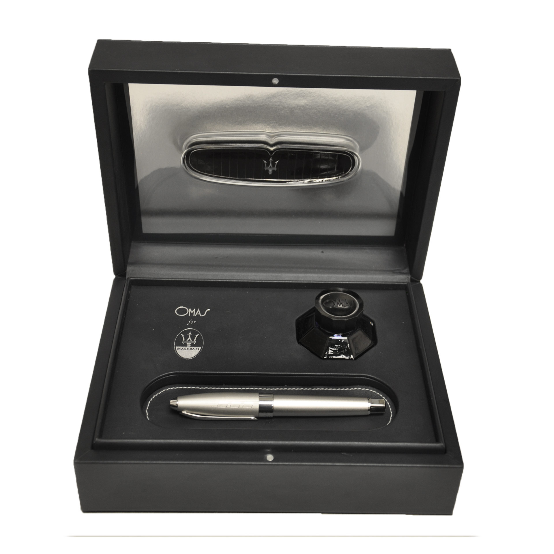 Limited edition Omas for Maserati in sterling silver with 18k nib fountain pen 0387/1200.