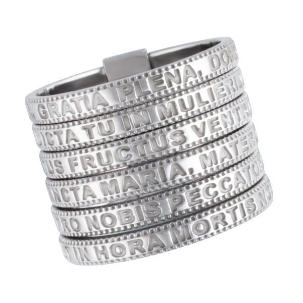 Carla Amorim 18k white gold stacked ring with wording