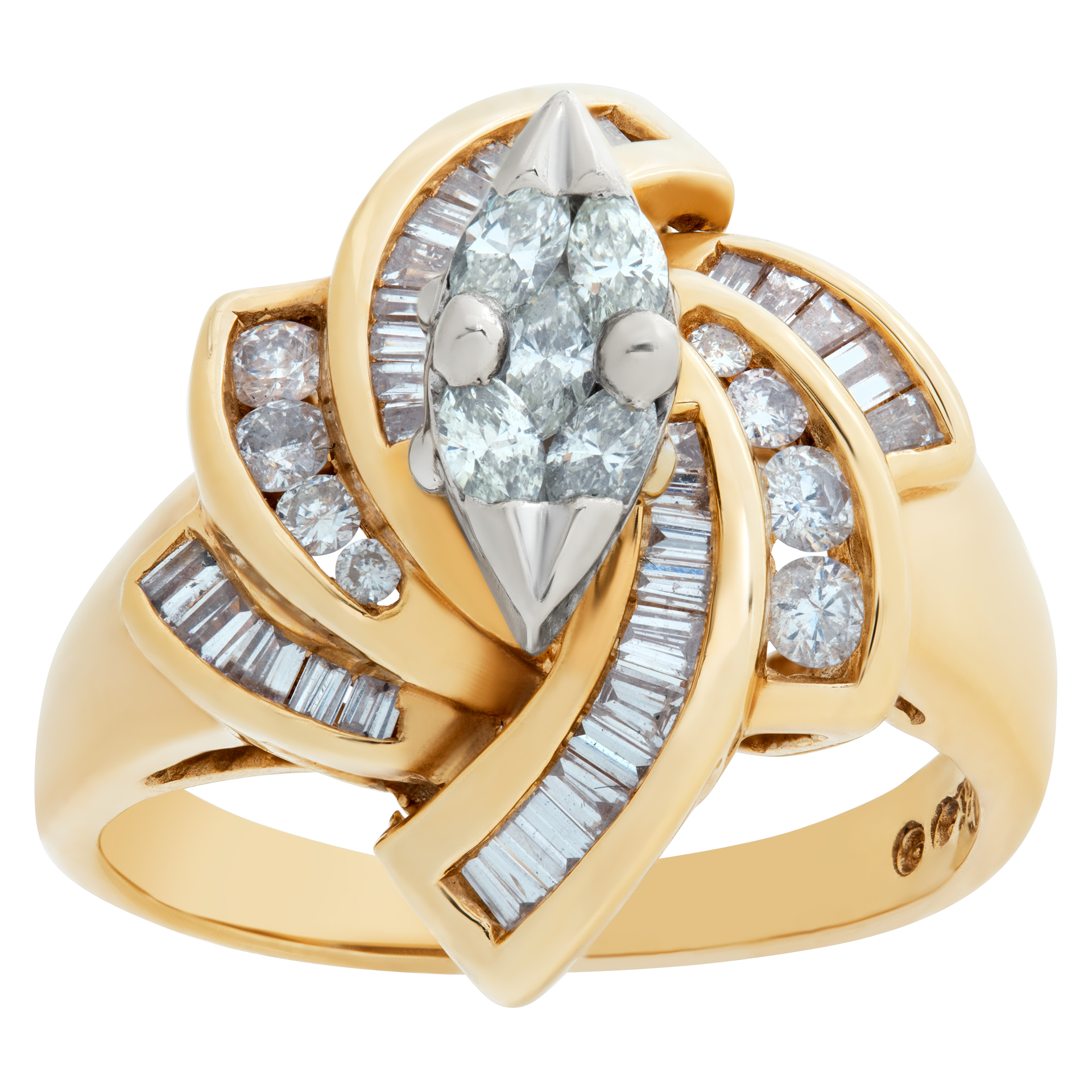 Fascinating diamond ring in 14k yellow gold. 1.50 carats in diamonds. Size 7.75