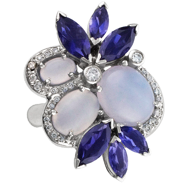 Flower shape tanzanite and diamond ring in 18k white gold. Size 6