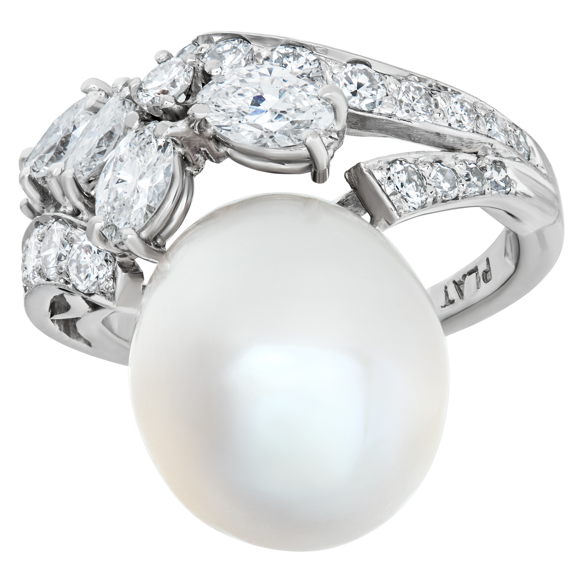 Pearl & diamond ring set in platinum. 1.00cts in diamonds. Size 3.75