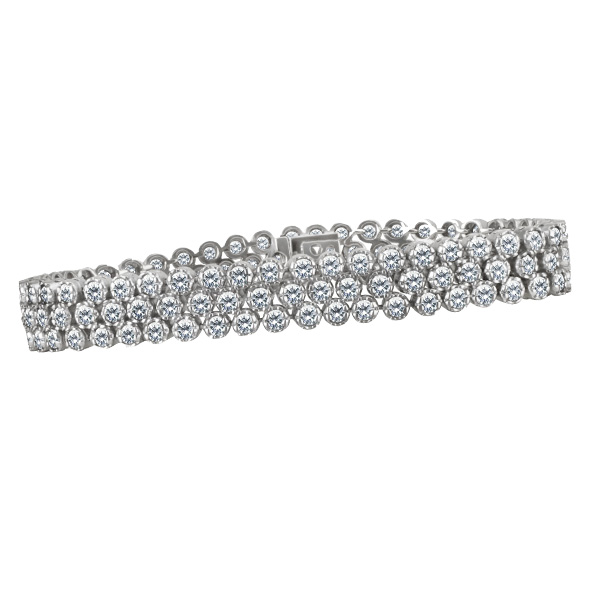 Diamond bracelet in 14k white gold with appr. 4.8 cts in diamonds
