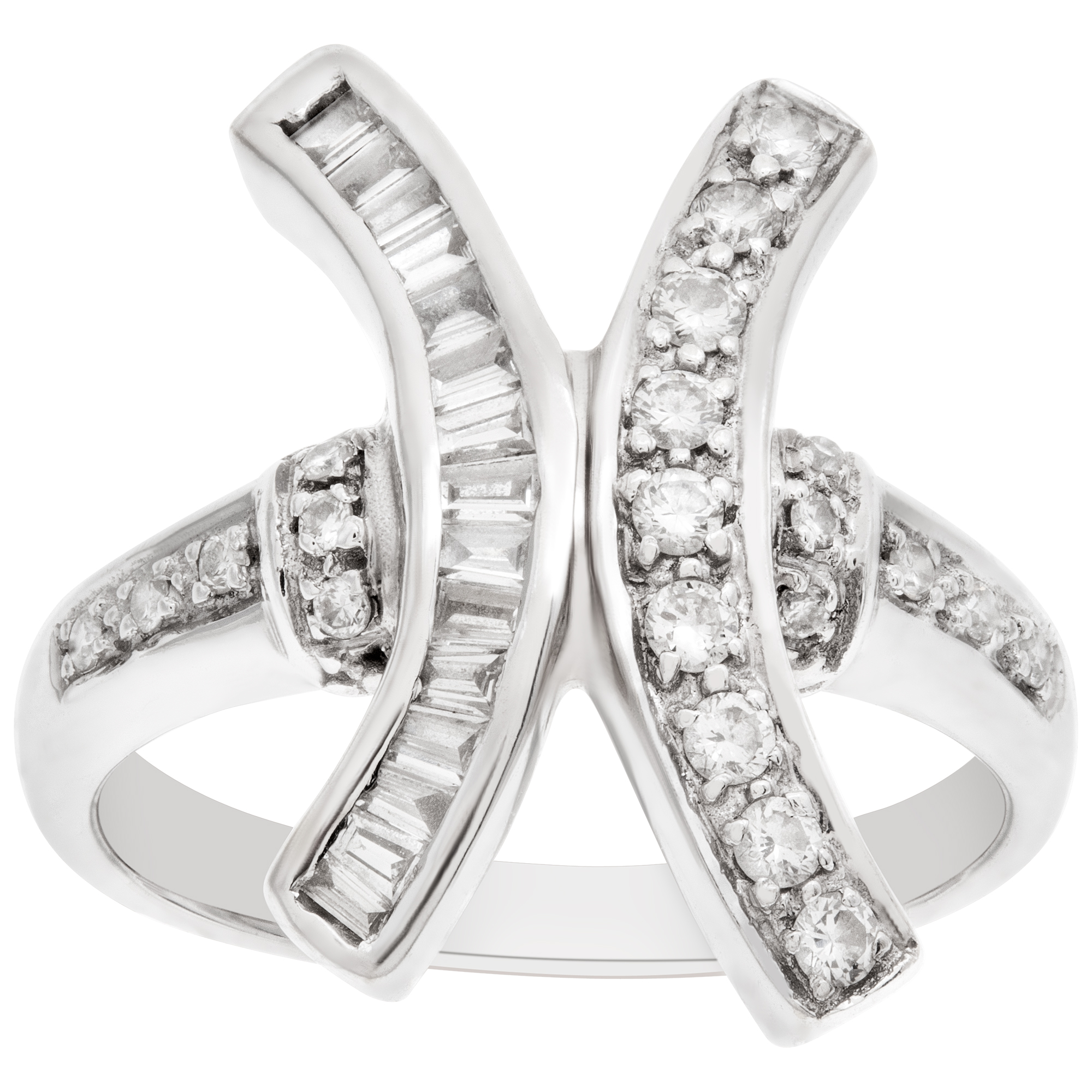 "X" shaped diamond ring in 18k white gold. 0.30 carats in diamonds. size 6