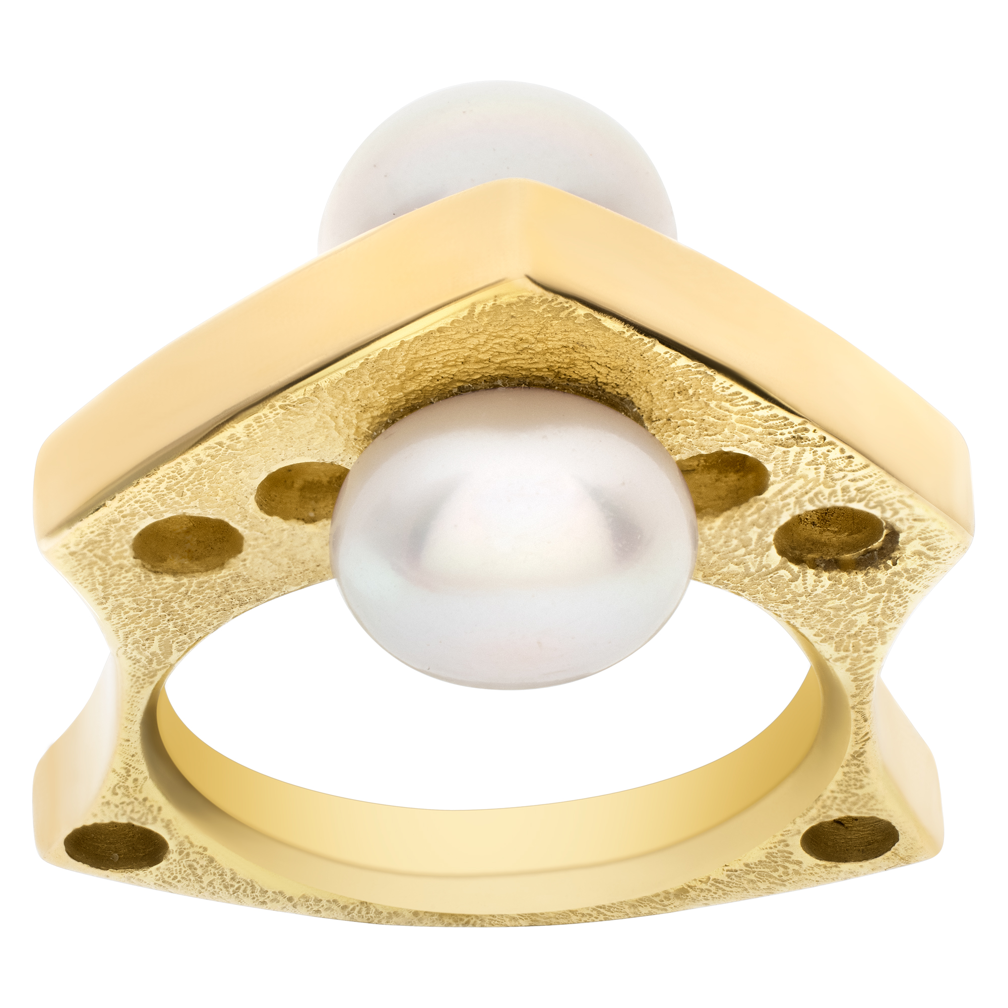Unqiue Double pearl ring in 14k yellow gold. Size 6.25