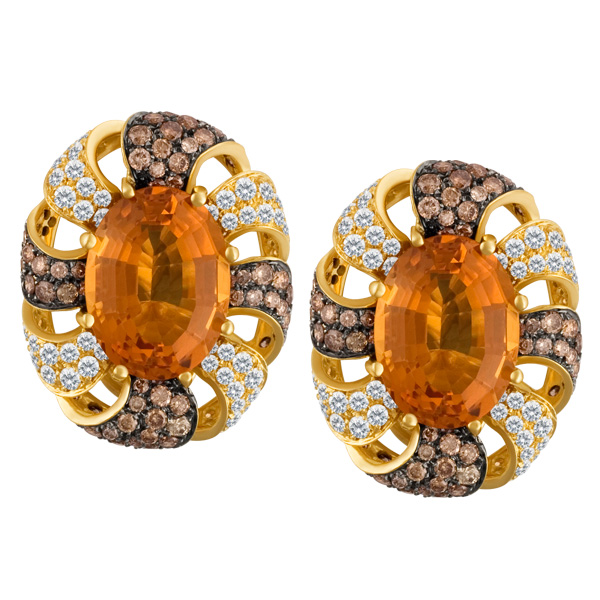 Andreoli citrine and diamond earrings in 18k. App 1.60 cts in white diamonds and 2 cts in champagne