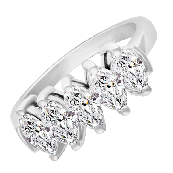 5 diamond ring 18k with 1.73 cts