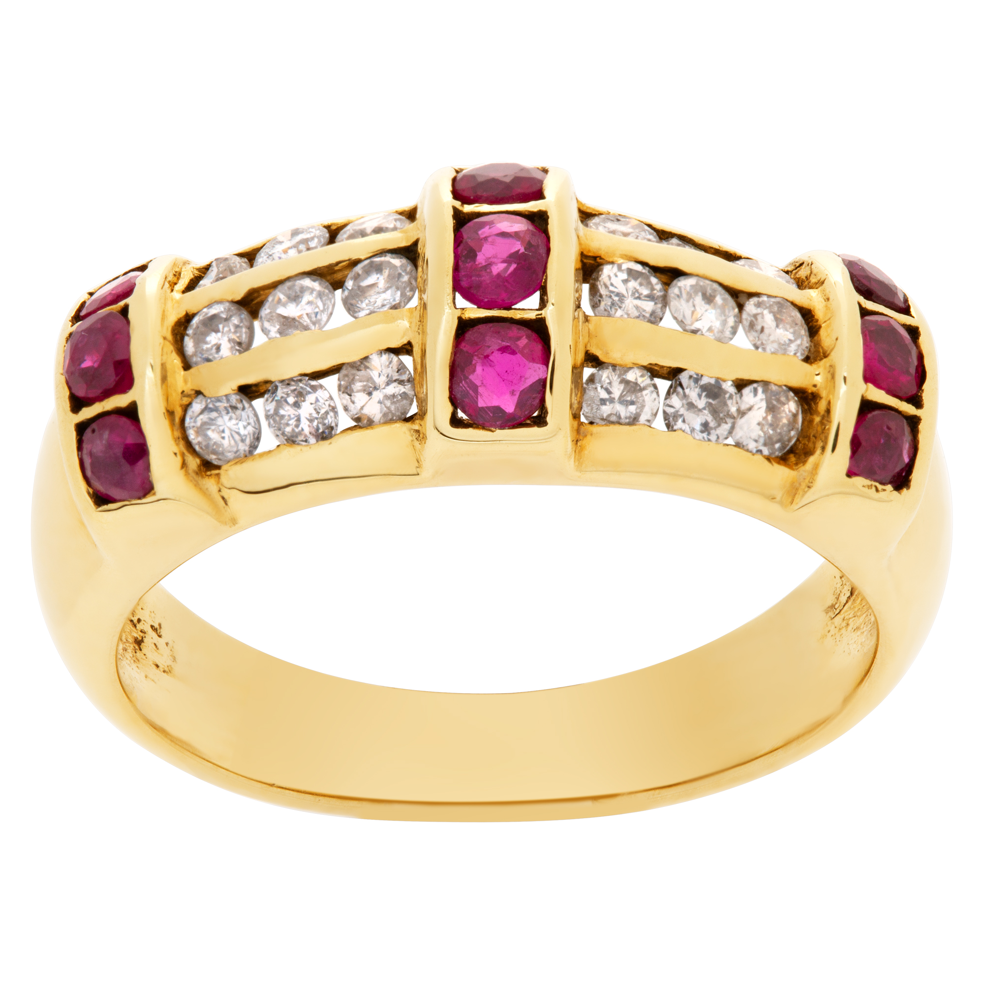 Lovely ruby and diamonds ring in 14k yellow gold. Size 5.5