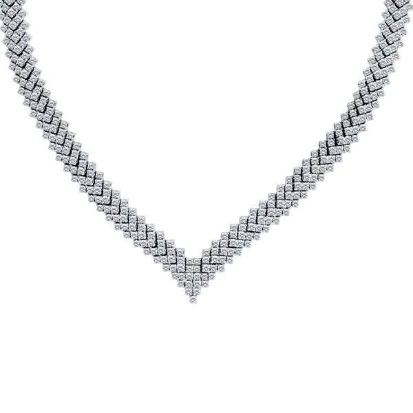 Diamond Cheveron necklace in 14k white gold with app. 15 carats in round diamonds