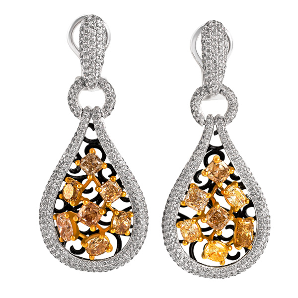 Drop diamond earrings in 18k white gold