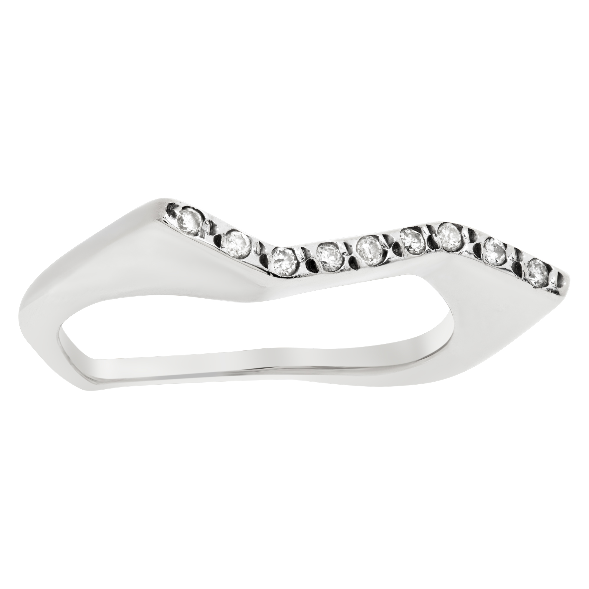 Zig-zag diamond line ring in 18k white gold, app. 0.10 carats. Size 8
