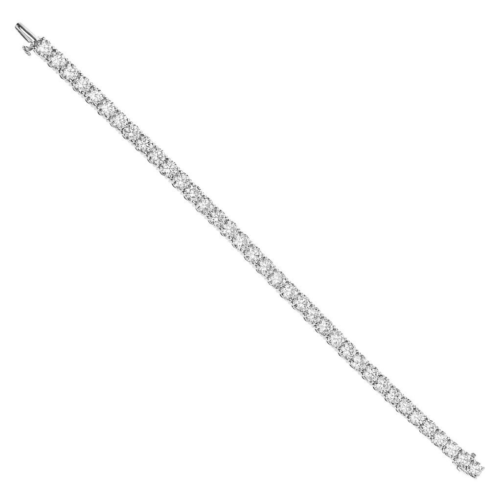 Diamond tennis bracelet in platinum