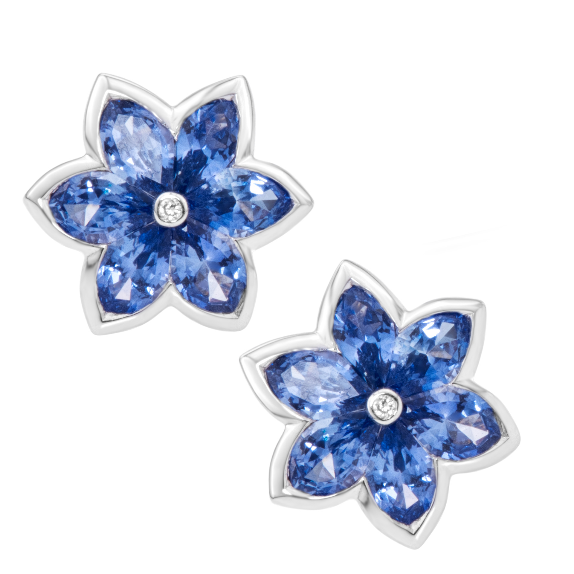 Blue sapphire star stud earrings