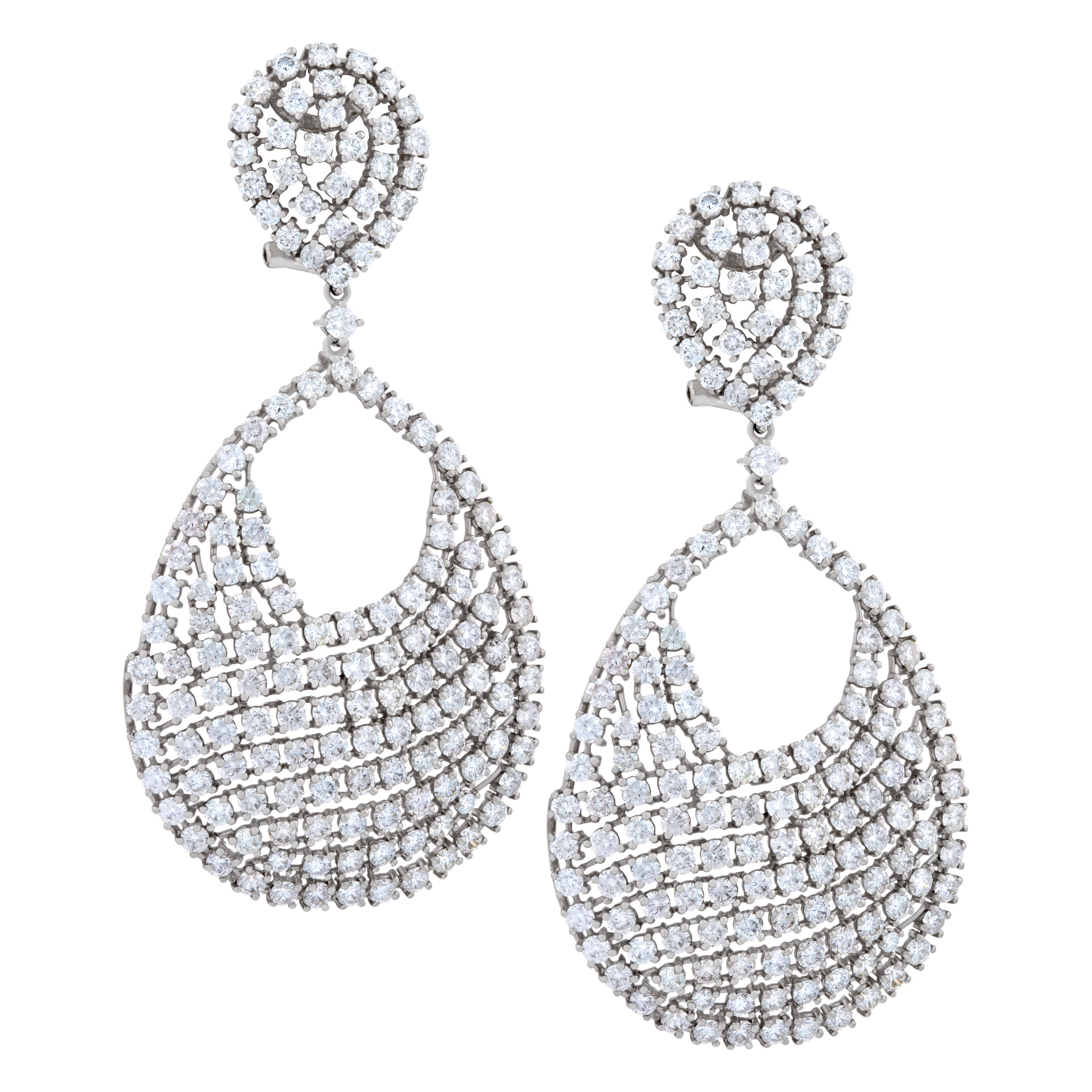 Ladies diamond earrings set in 18 k white gold