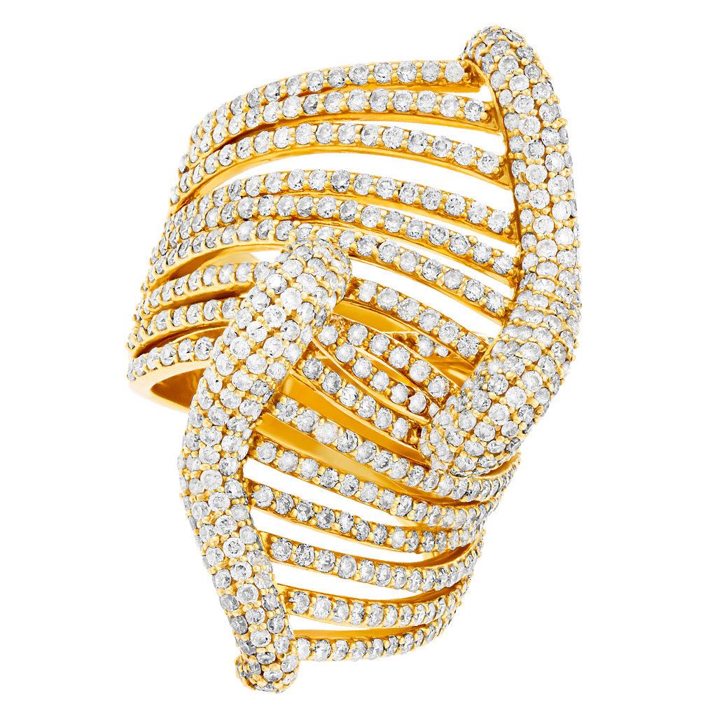 Diamond wave ring with 3.97 carats in white diamonds set in 18k gold. Size 6.5.