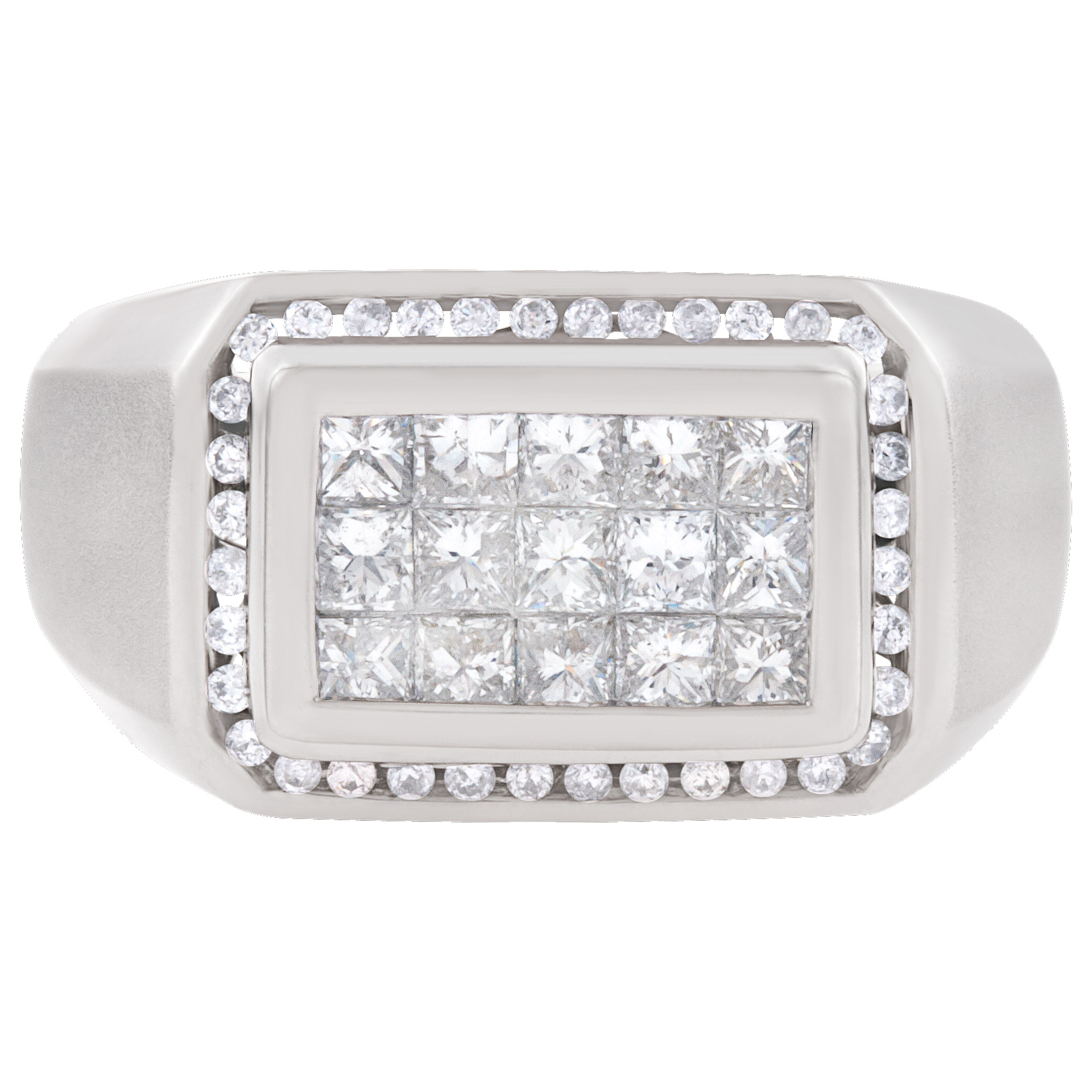Diamond ring in 18k white gold. 1.51 carats in princess cut & round diamonds