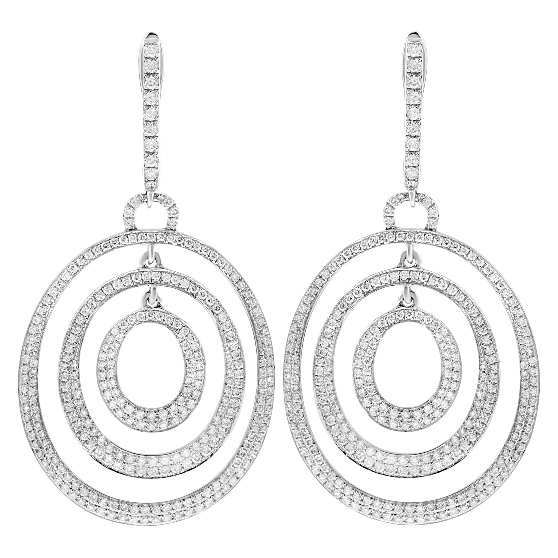Circles of Love diamond earrings in white gold