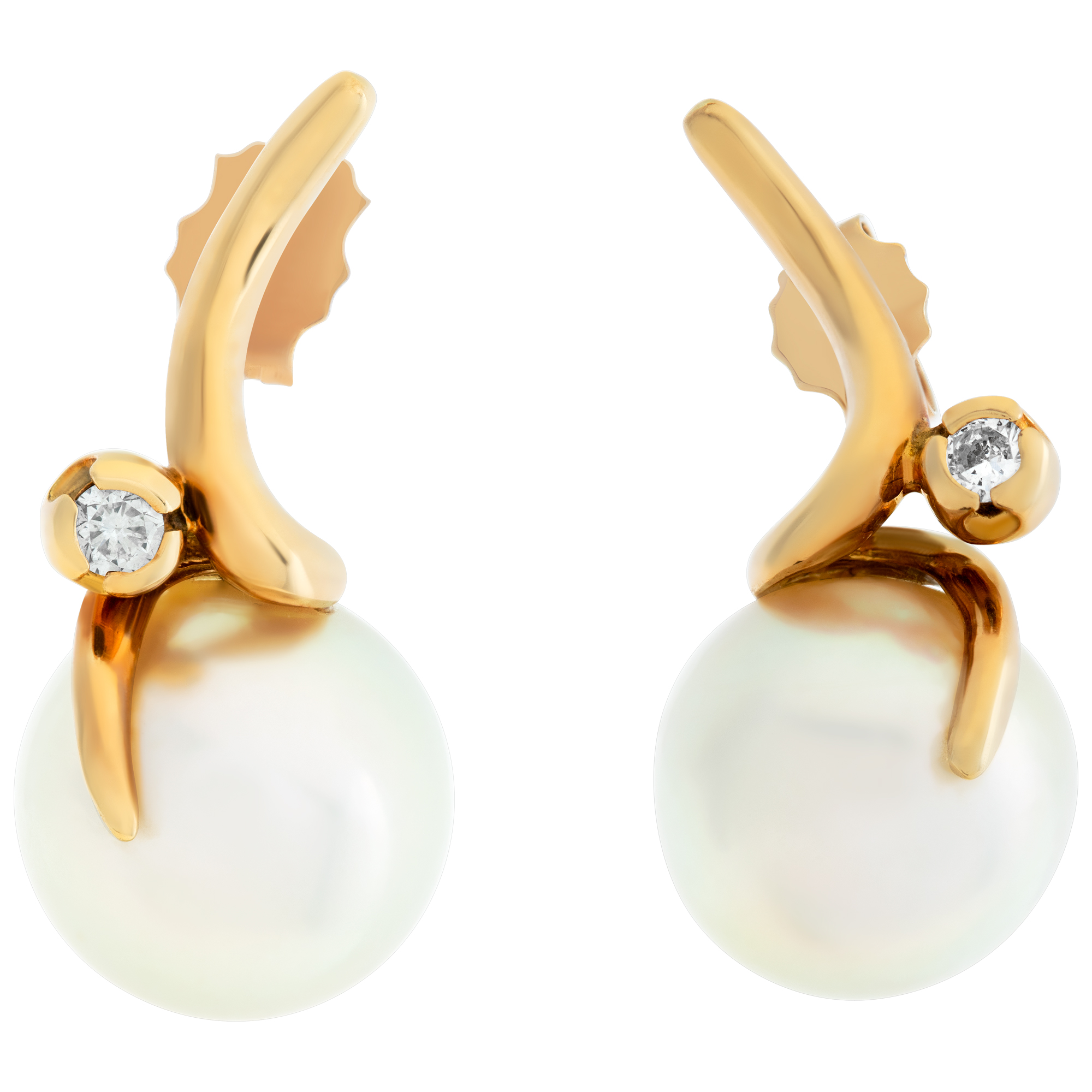 Off round South Sea pearl  (14 x 14.50 mm) & diamonds earrings, set in 18k yellow gold