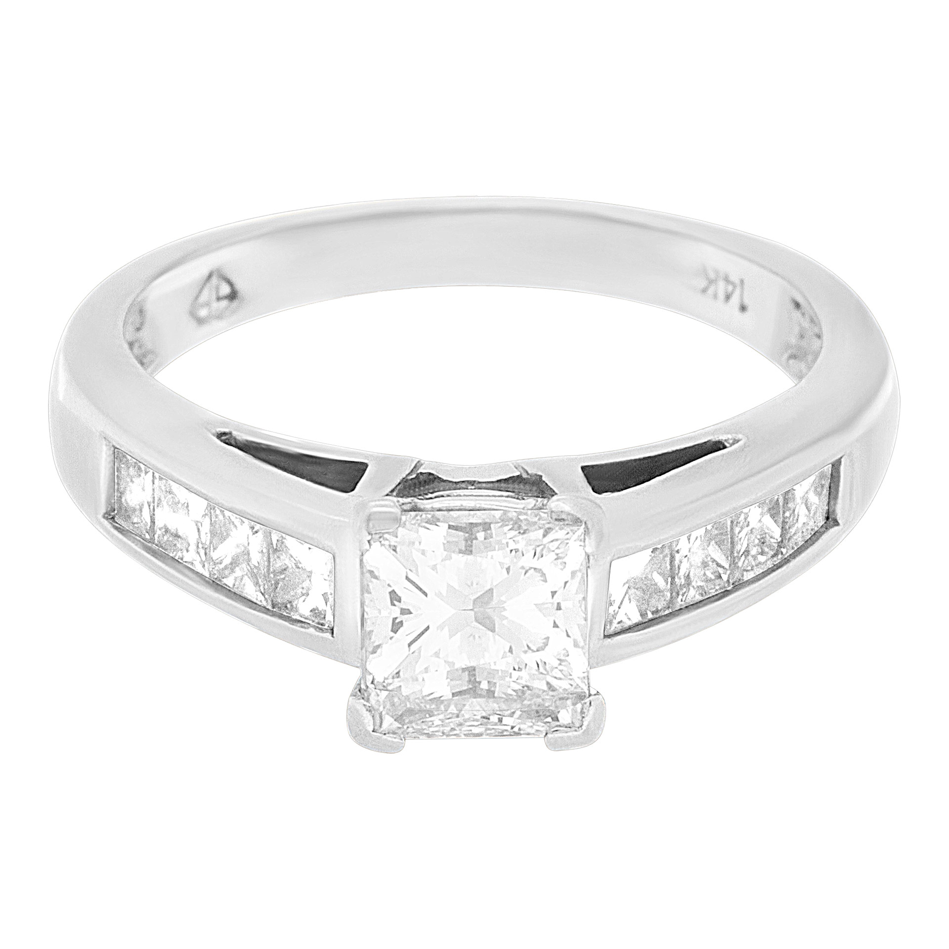 GIA certified rectangular modified brilliant cut diamond 1.01cts (F, SI1) ring