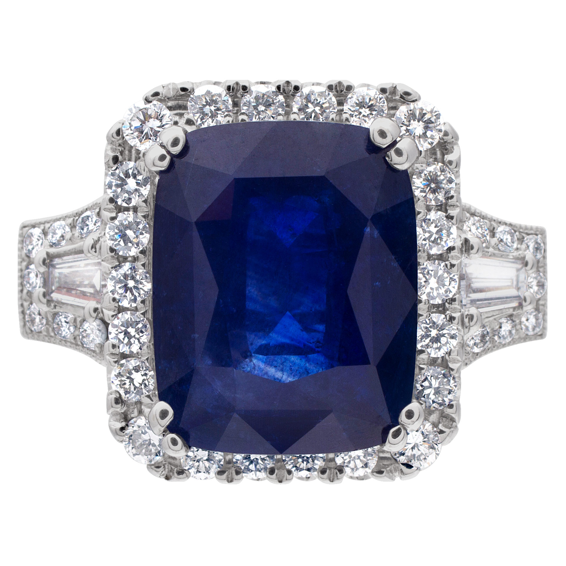 Beautiful 7.26 carats blue sapphire and diamond ring in 18k white gold