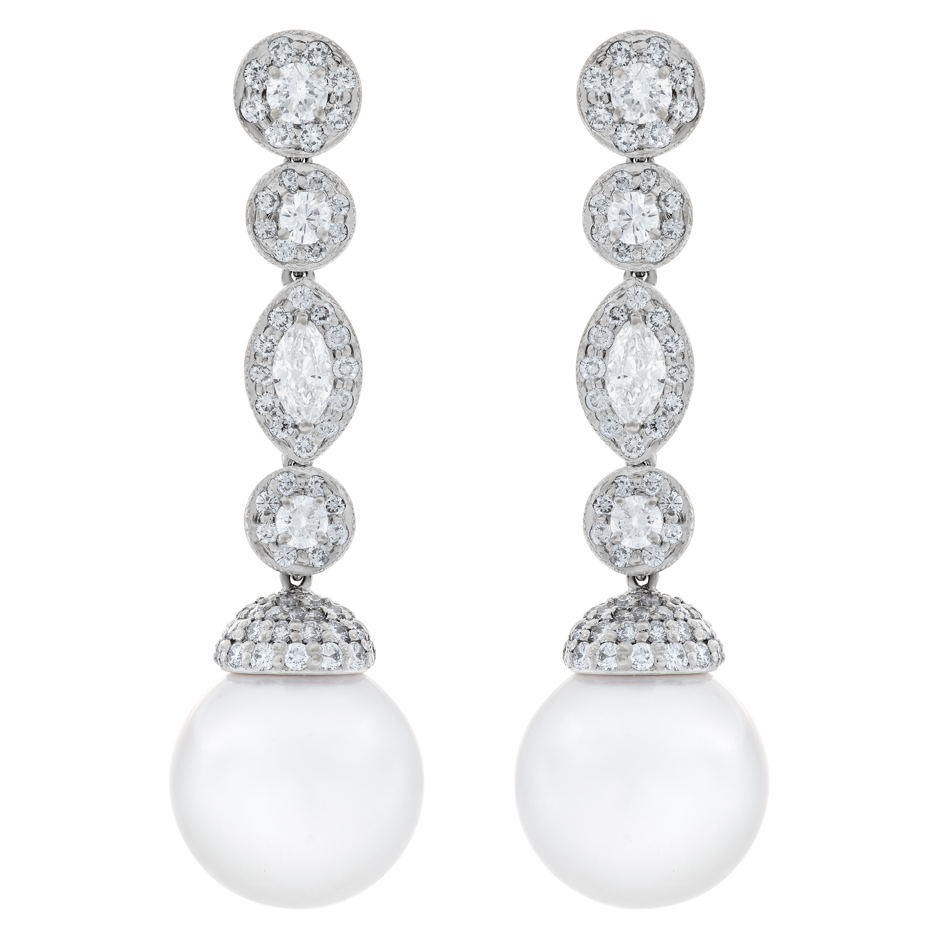 18k white gold pearl earrings with 3.65 carats in diamonds