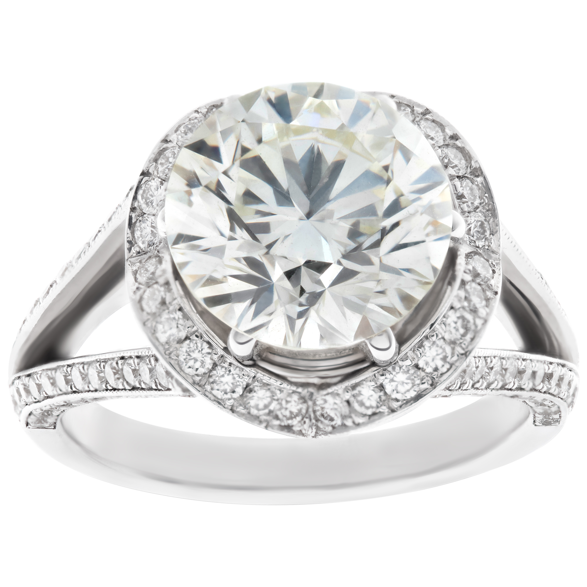GIA certified round brilliant cut diamond 4.04 carat (M color, VS1 clarity) ring